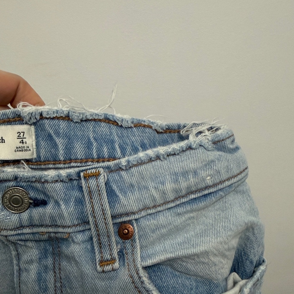 Abercrombie Distressed High Rise Mom JeansWomen's Jeans - Picture 4 of 10